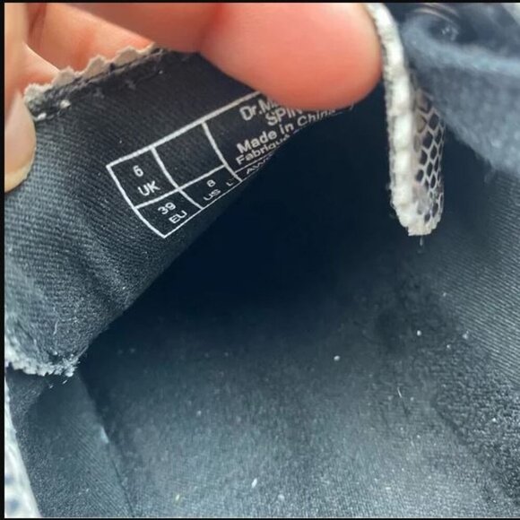 VERY RARE Dr. Martens SPIN Silver Snakeskin Metallic Shoes - Picture 5 of 8